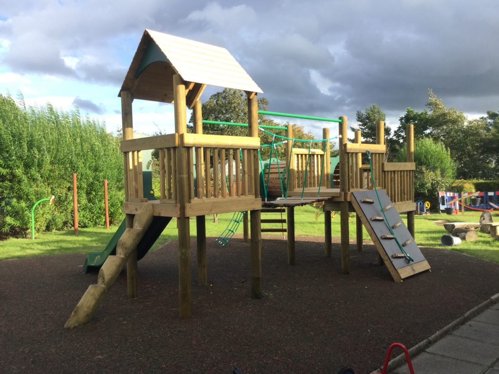 Timber Climbing Frame: North Torkshire - Setter Play