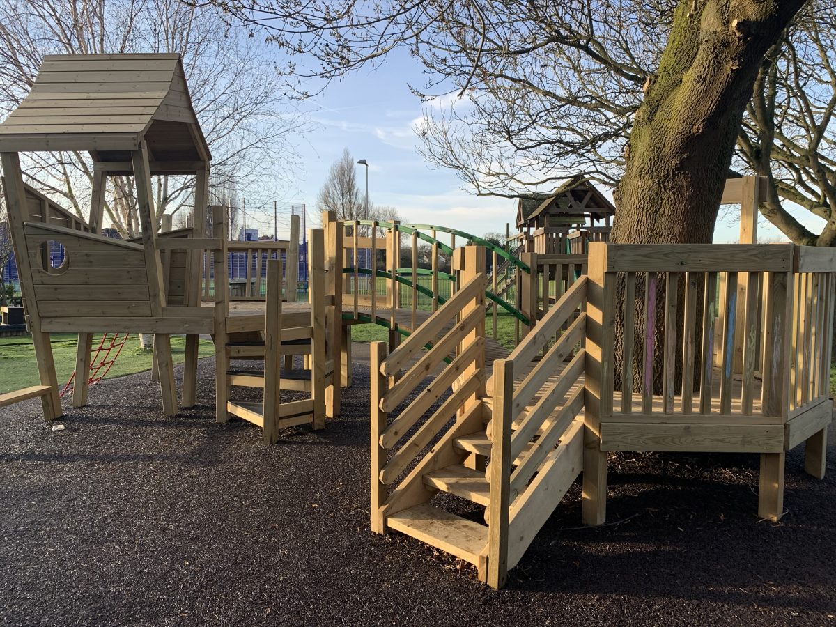 Treehouse primary school play area completed in West London - Setter Play